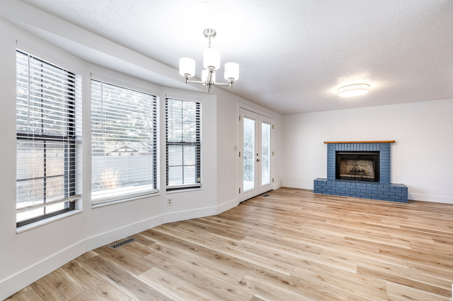 AVLON VISTA - Residential