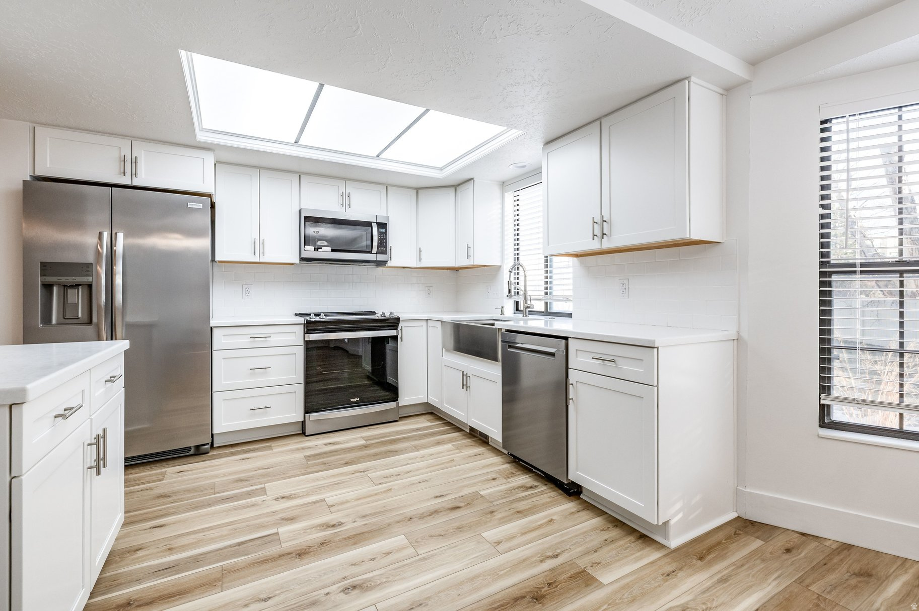 AVLON VISTA - Residential