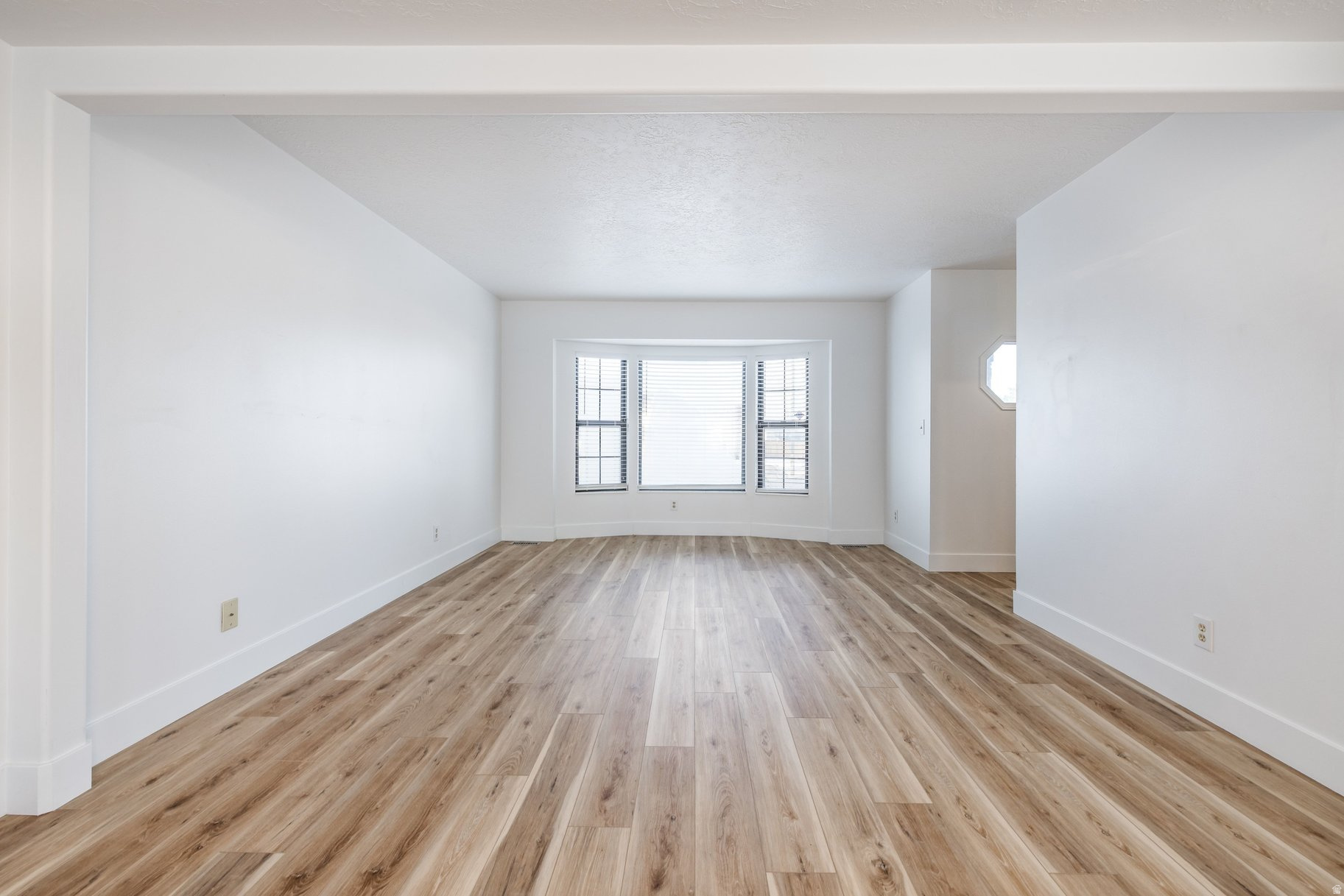 AVLON VISTA - Residential