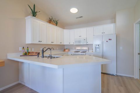 Tiny photo for 565 S SIESTA DR, Ivins, UT 84738 (MLS # 2172881)
