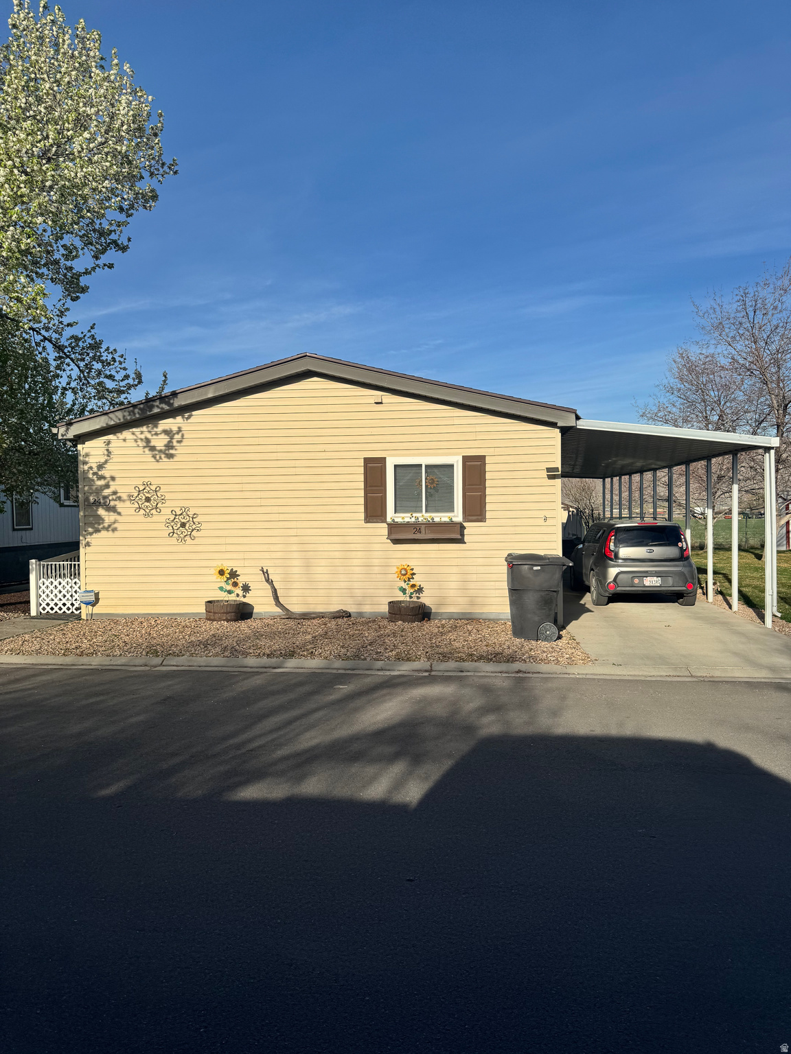 SHADY OAKS MOBILE HOME PARK - Residential