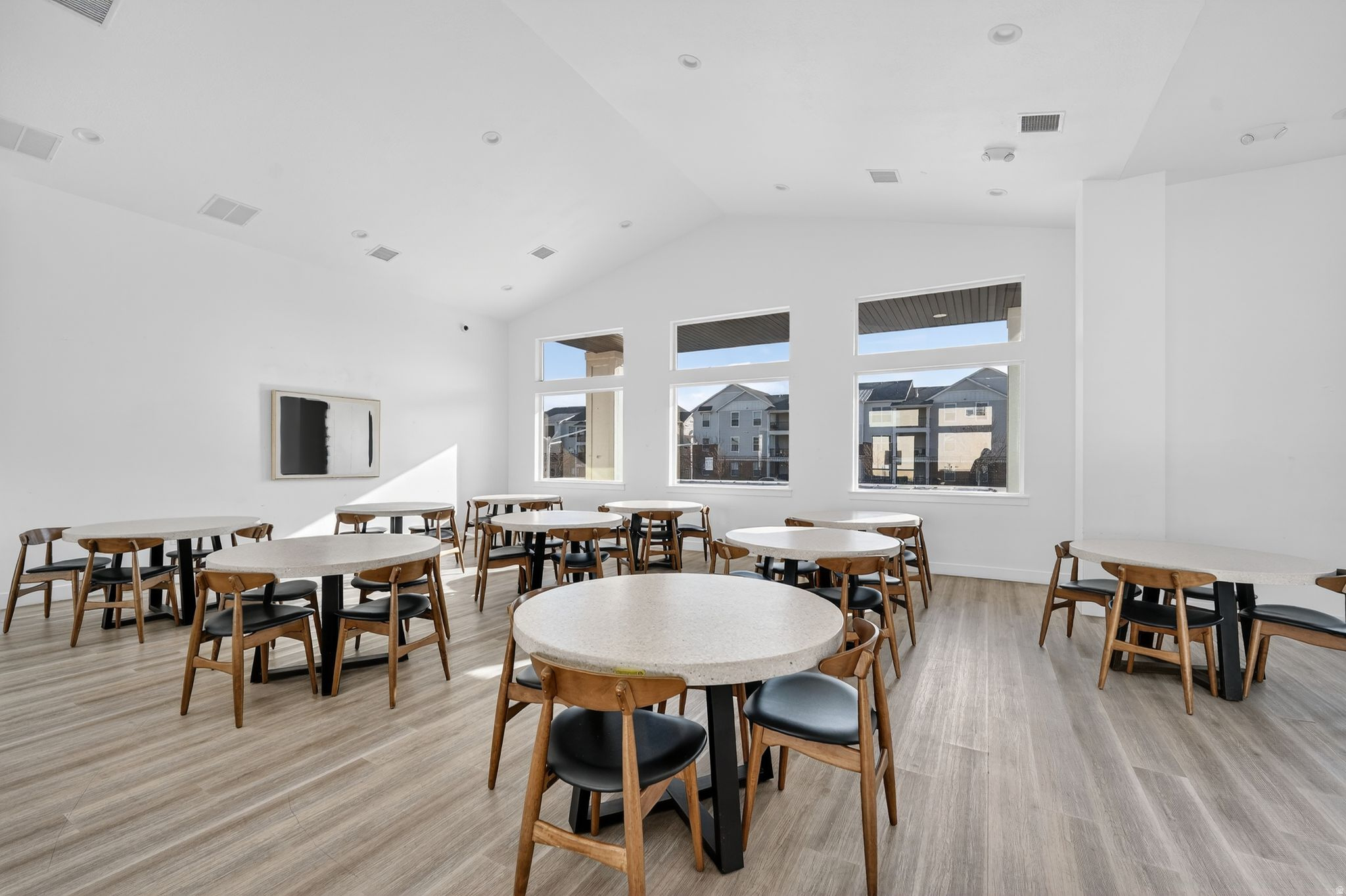 WILLOW POINT - Residential