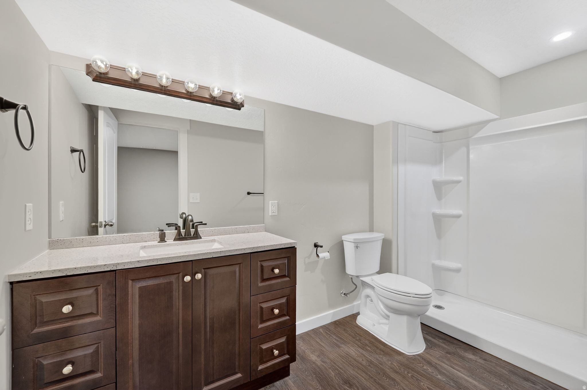 WILLOW POINT - Residential