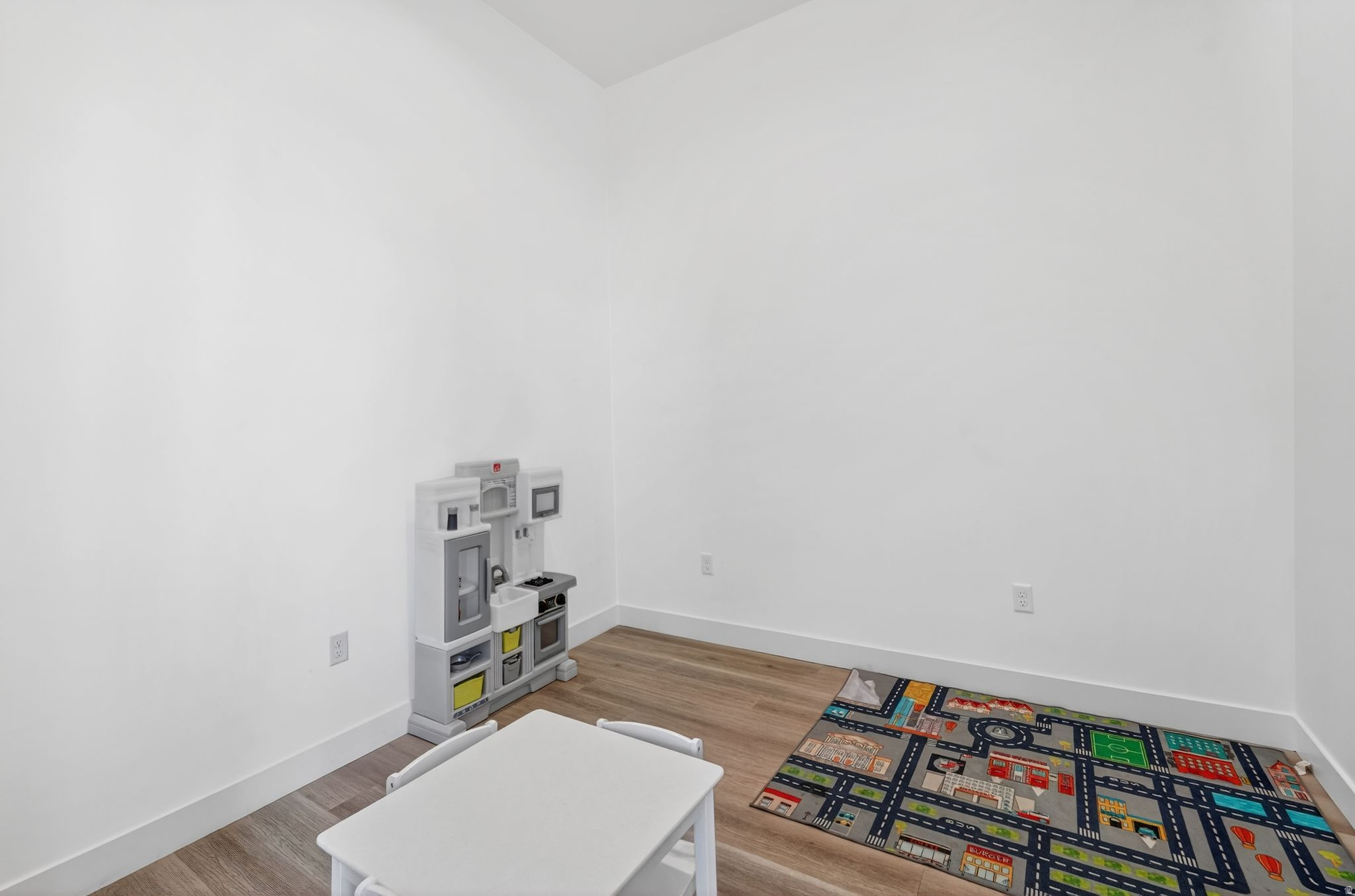 WILLOW POINT - Residential