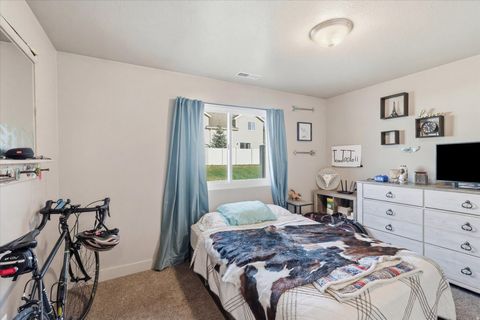 Tiny photo for 419 S 1250 E, Hyrum, UT 84319 (MLS # 2146639)