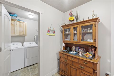 Tiny photo for 419 S 1250 E, Hyrum, UT 84319 (MLS # 2146639)