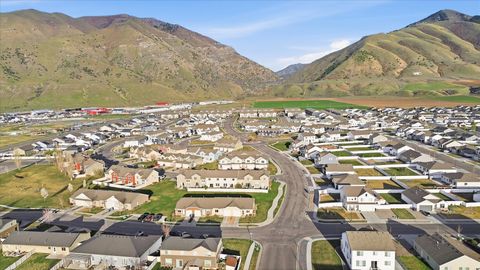 Tiny photo for 419 S 1250 E, Hyrum, UT 84319 (MLS # 2146639)