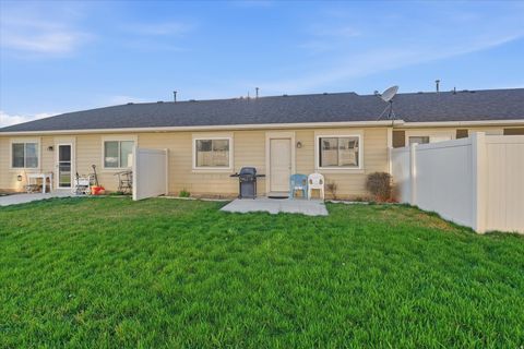 Tiny photo for 419 S 1250 E, Hyrum, UT 84319 (MLS # 2146639)