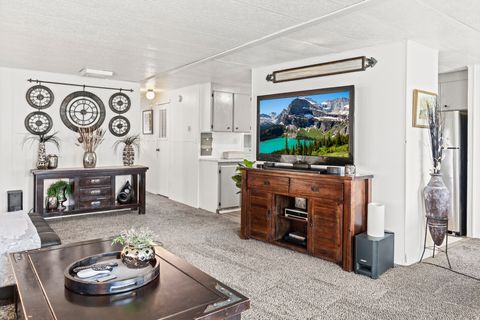 Tiny photo for 823 S 800 W, Richfield, UT 84701 (MLS # 2151585)