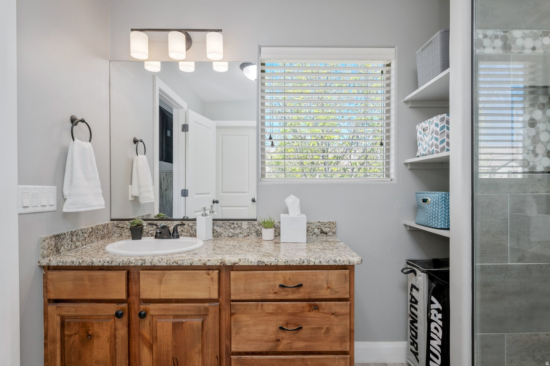 BRISTOL PARK TOWNHOMES PH 2 - Residential