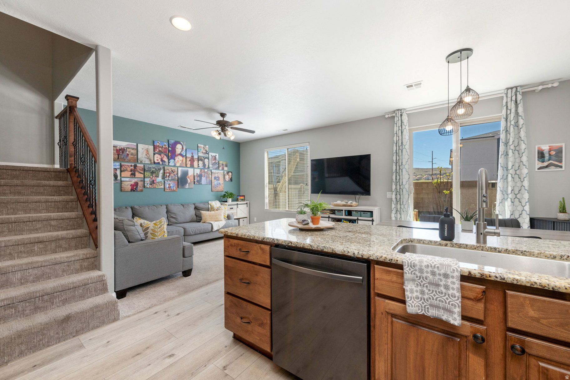 BRISTOL PARK TOWNHOMES PH 2 - Residential