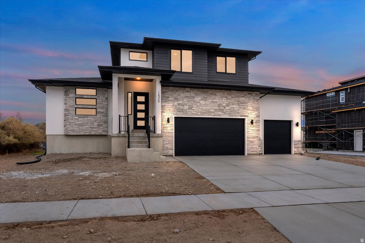 NORTH LAKE MEADOWS - Residential