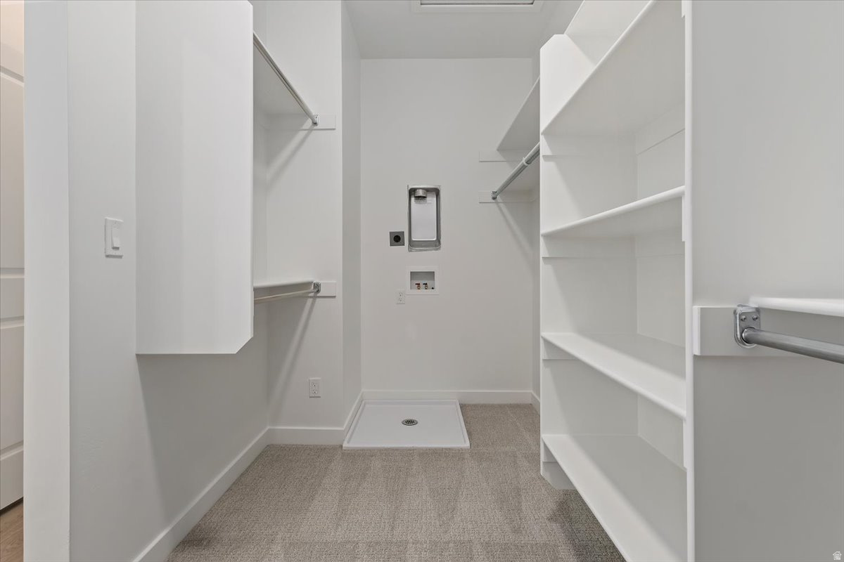 NORTH LAKE MEADOWS - Residential