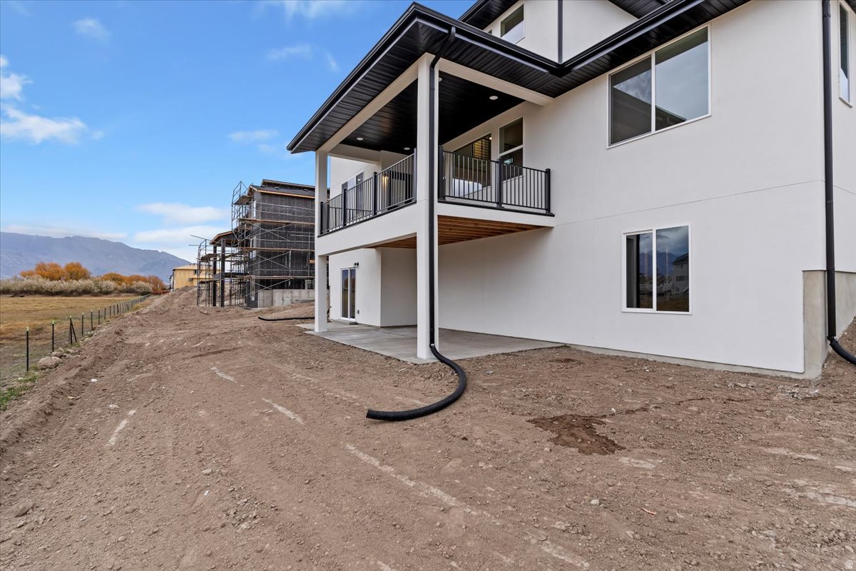 NORTH LAKE MEADOWS - Residential