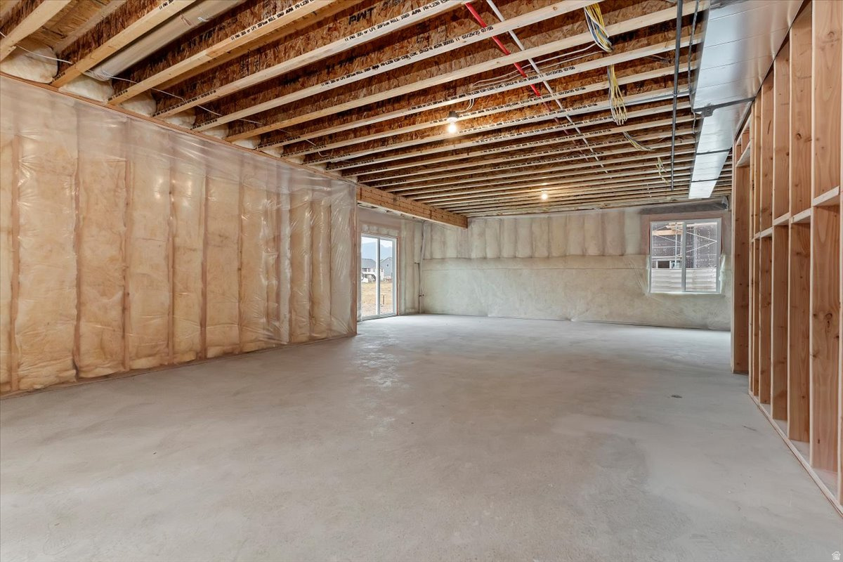 NORTH LAKE MEADOWS - Residential