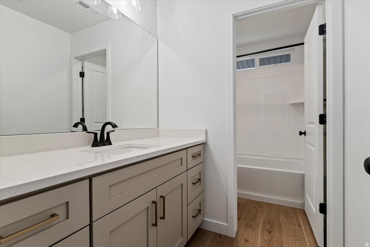 NORTH LAKE MEADOWS - Residential