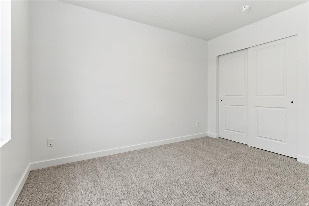 NORTH LAKE MEADOWS - Residential