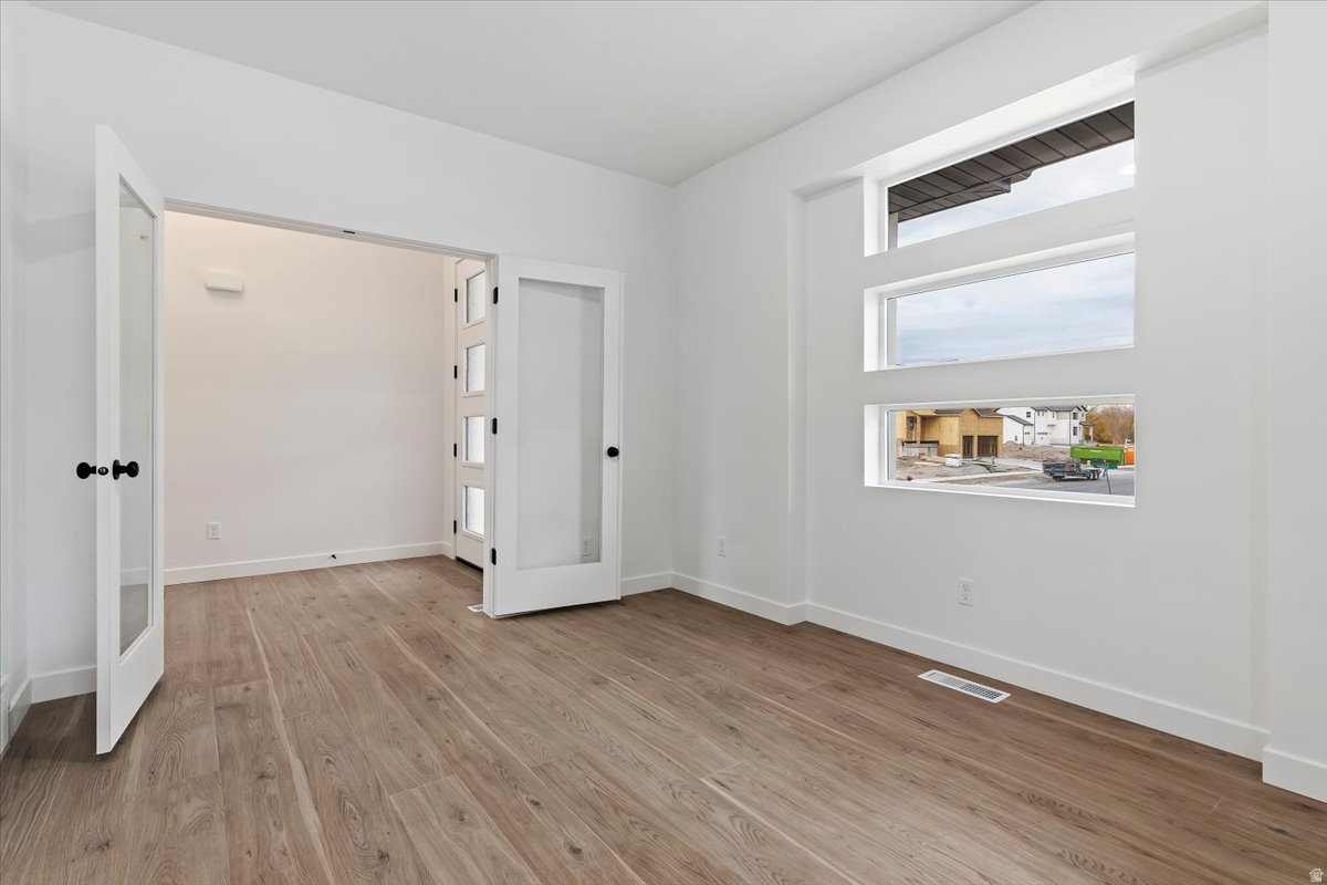 NORTH LAKE MEADOWS - Residential