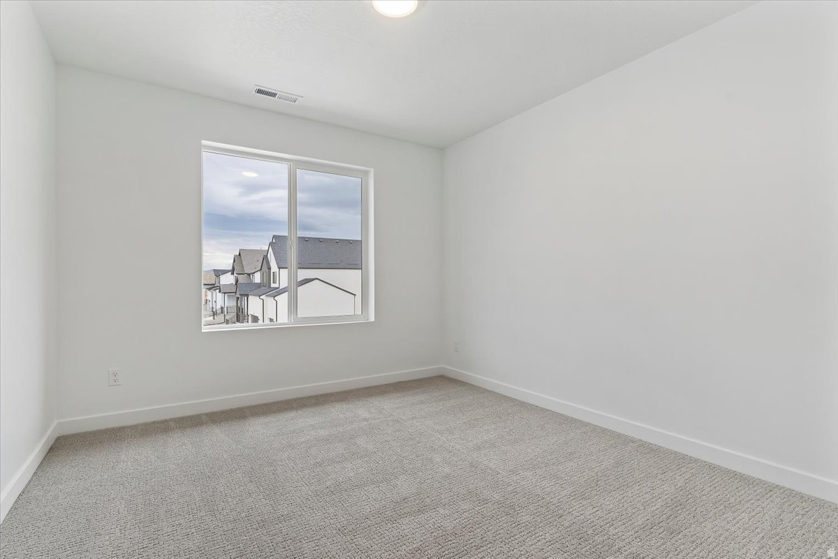 NORTH LAKE MEADOWS - Residential