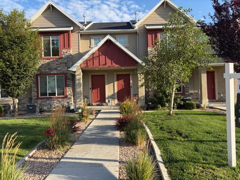 Townhouse For Sale - 177 E 610<br/> Santaquin, UT 84655