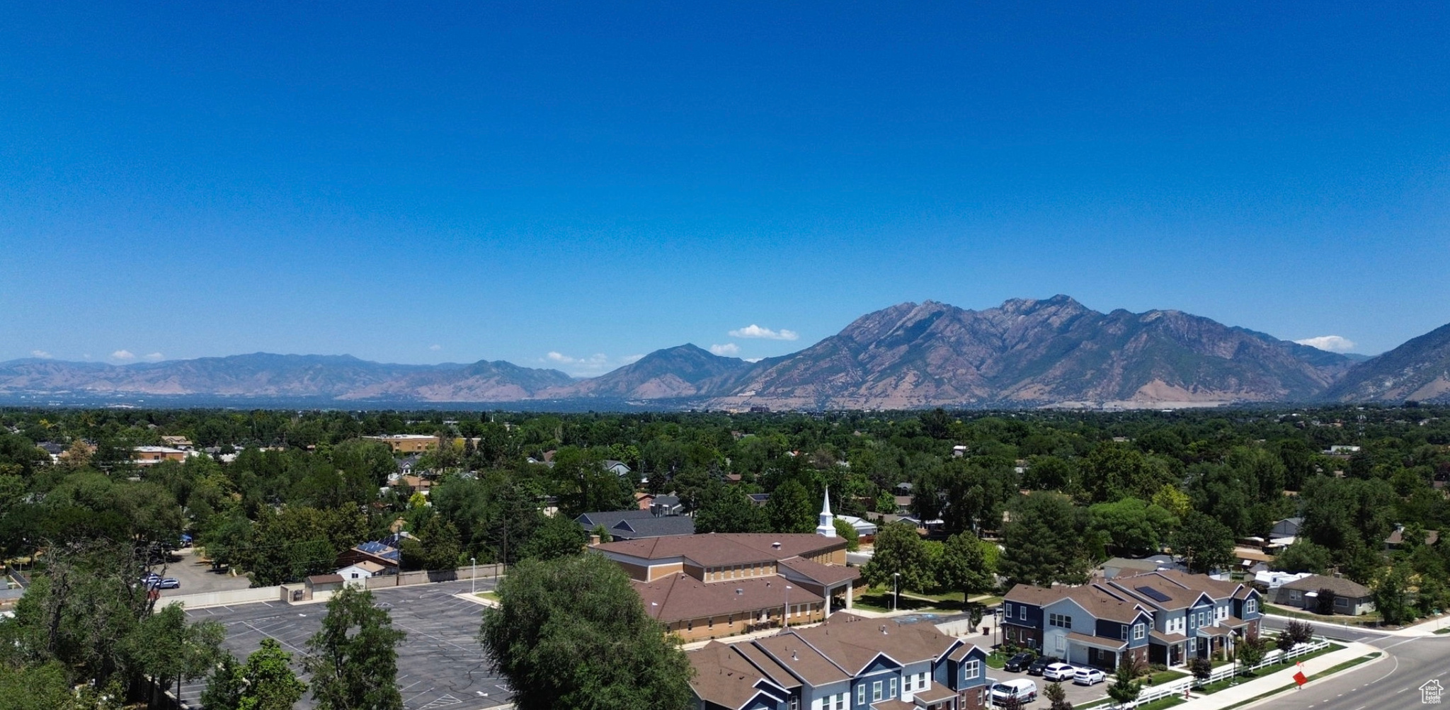 THE ROW AT 90 TH - Residential