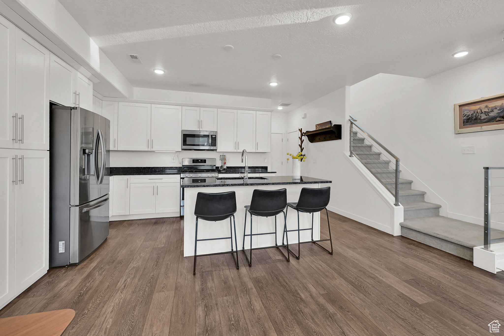 THE ROW AT 90 TH - Residential