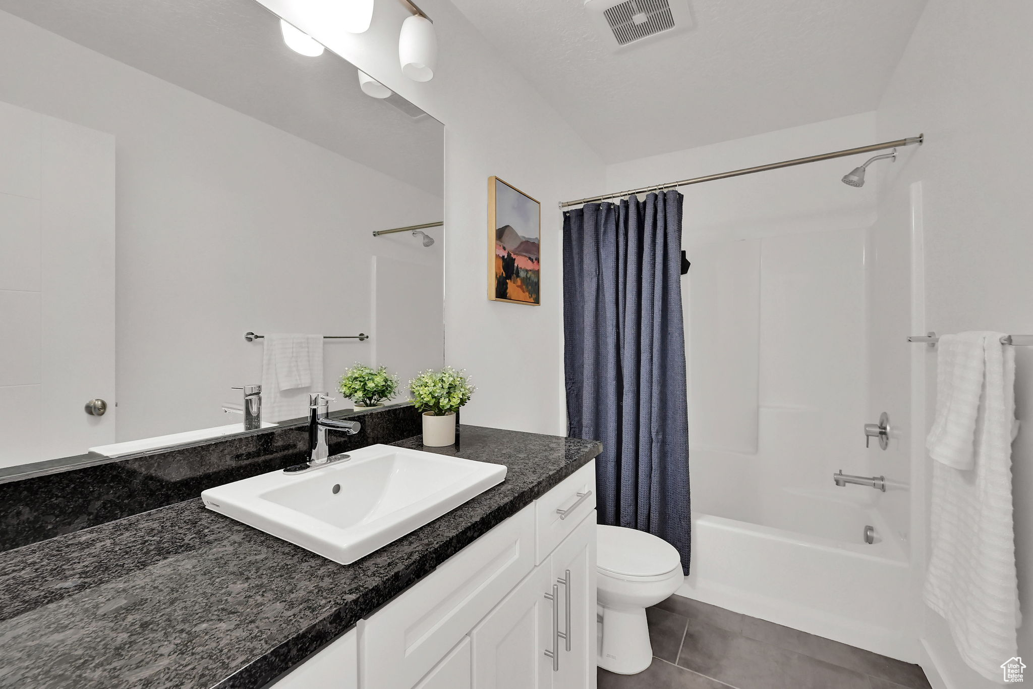 THE ROW AT 90 TH - Residential