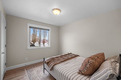 Tiny photo for 1896 W 800 N, Mapleton, UT 84664 (MLS # 2143697)