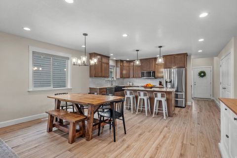 Tiny photo for 1896 W 800 N, Mapleton, UT 84664 (MLS # 2143697)