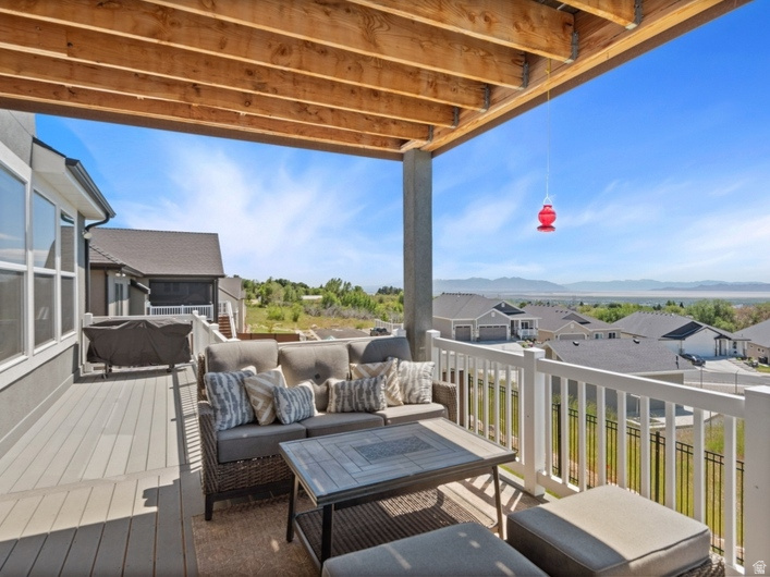 ORCHARD RIDGE EST 224 - Residential