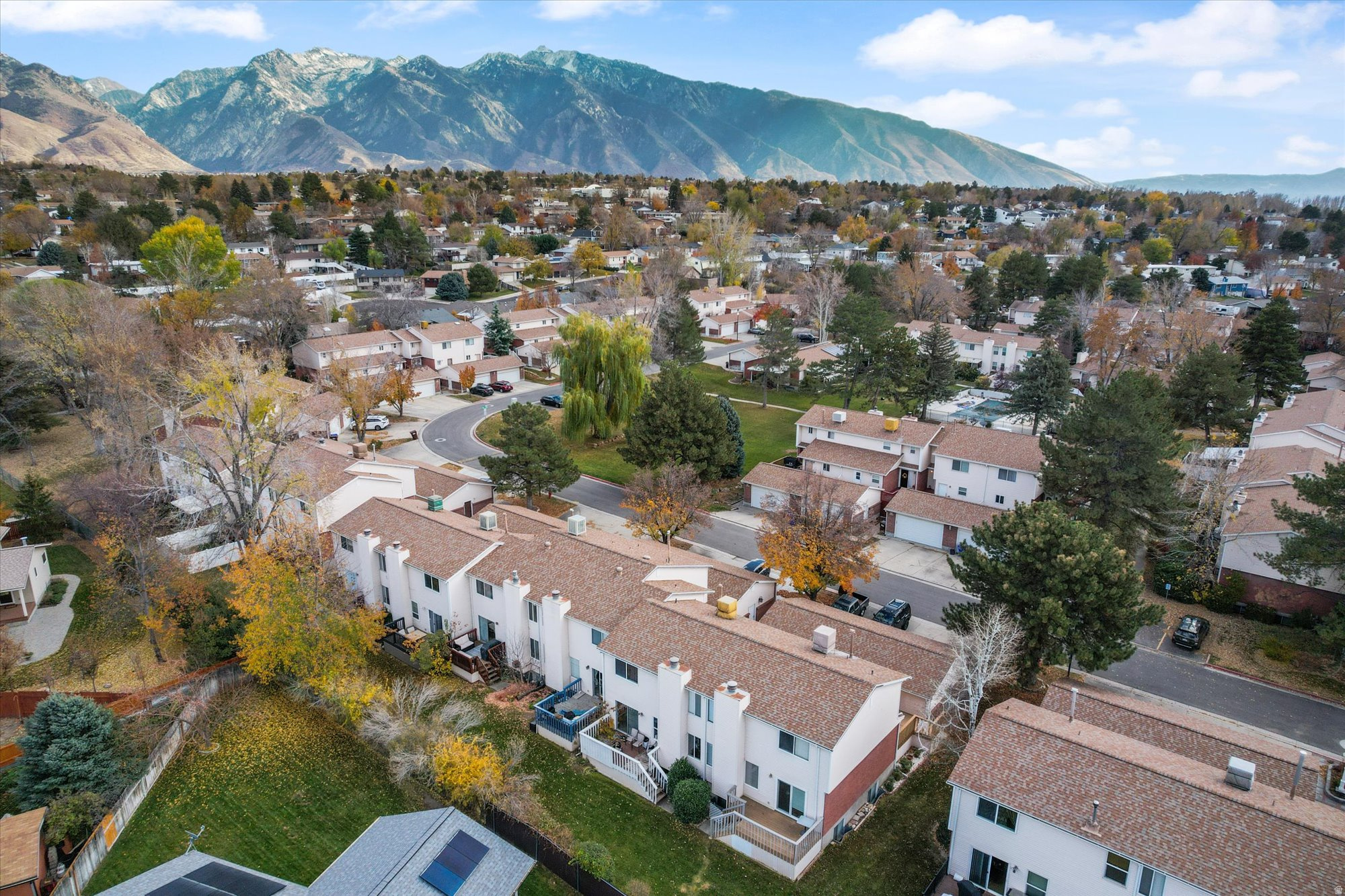 SANDY HIGHLANDS - Residential