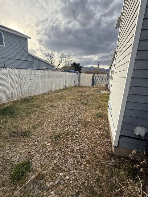 Tiny photo for 5612 W WALNUT RIDGE CIR, Kearns, UT 84118 (MLS # 2127920)