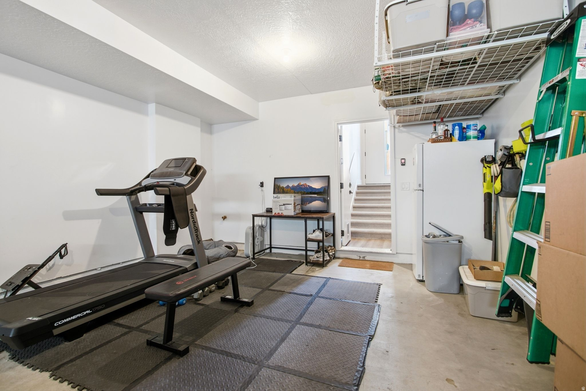 TWENTY ONE LOFTS - Residential