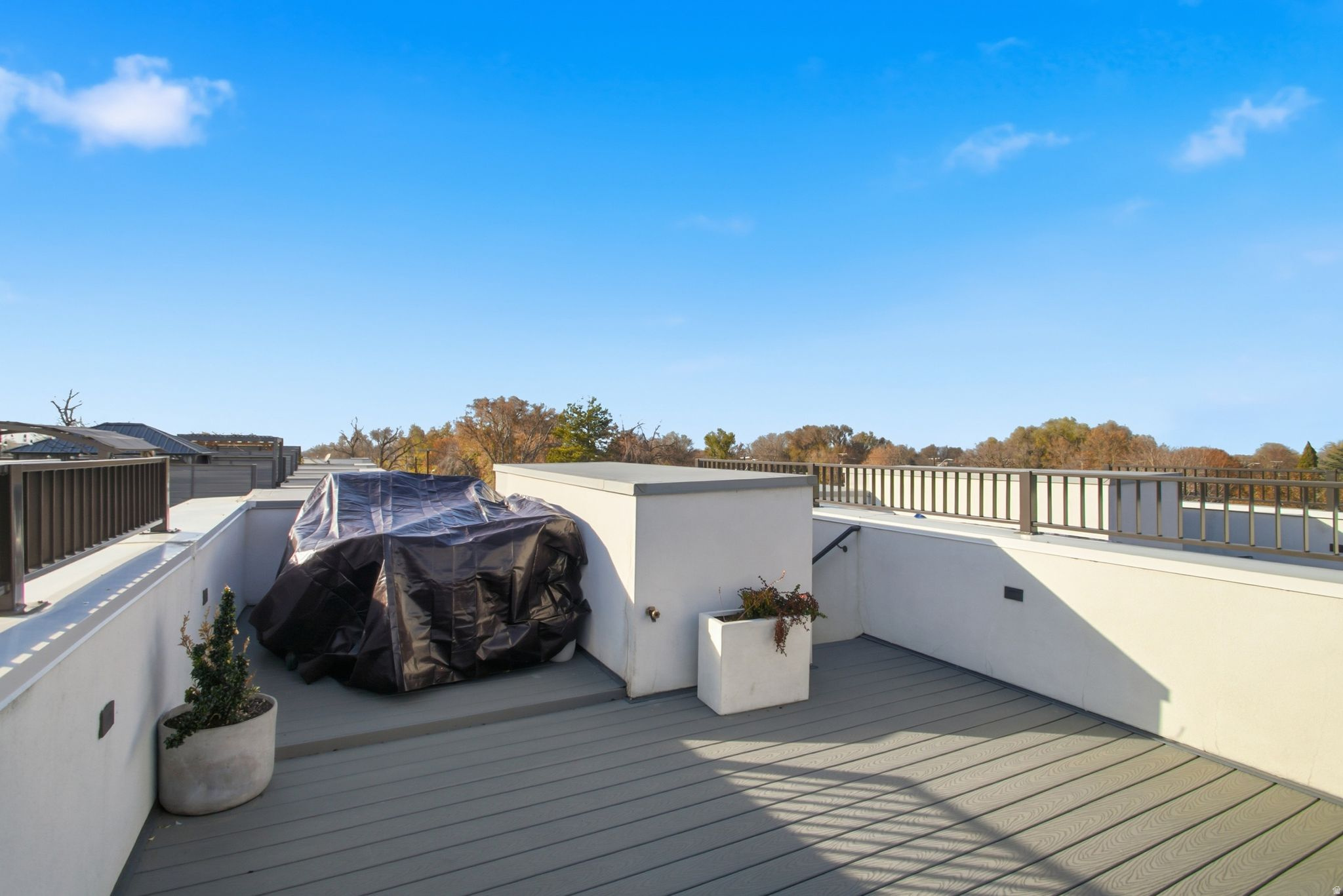 TWENTY ONE LOFTS - Residential