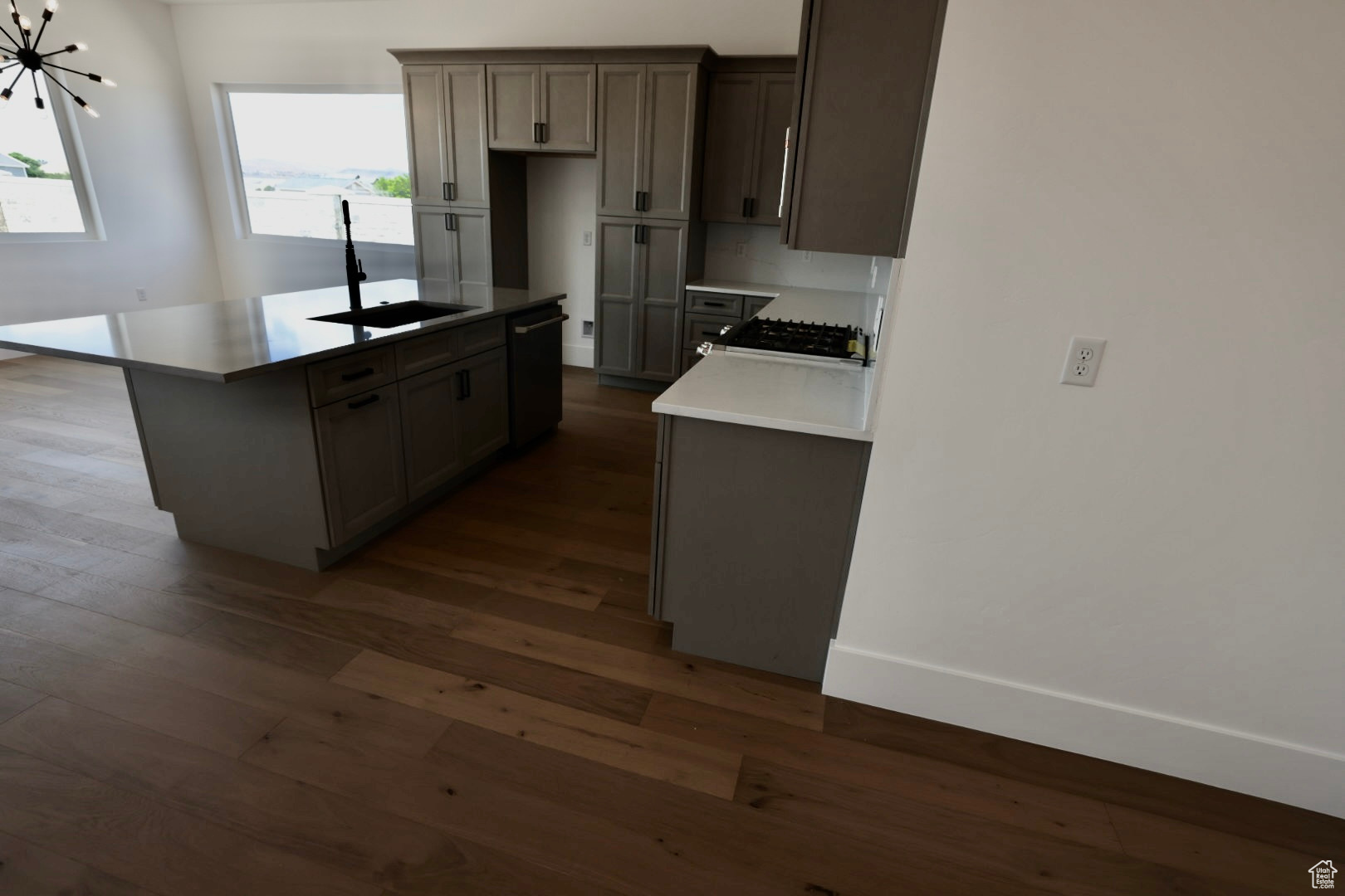 HAWKEYE POINT - Residential