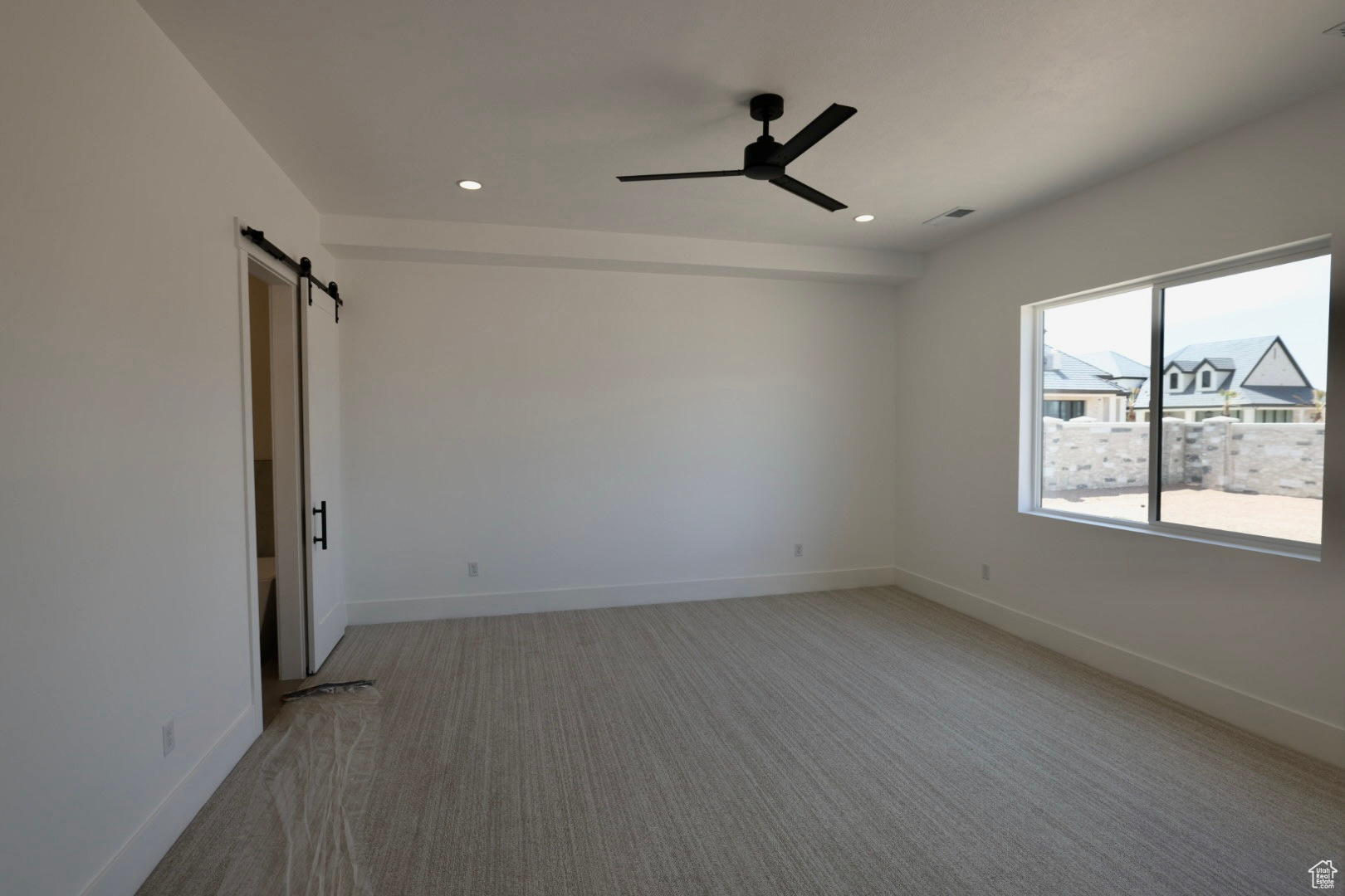 HAWKEYE POINT - Residential