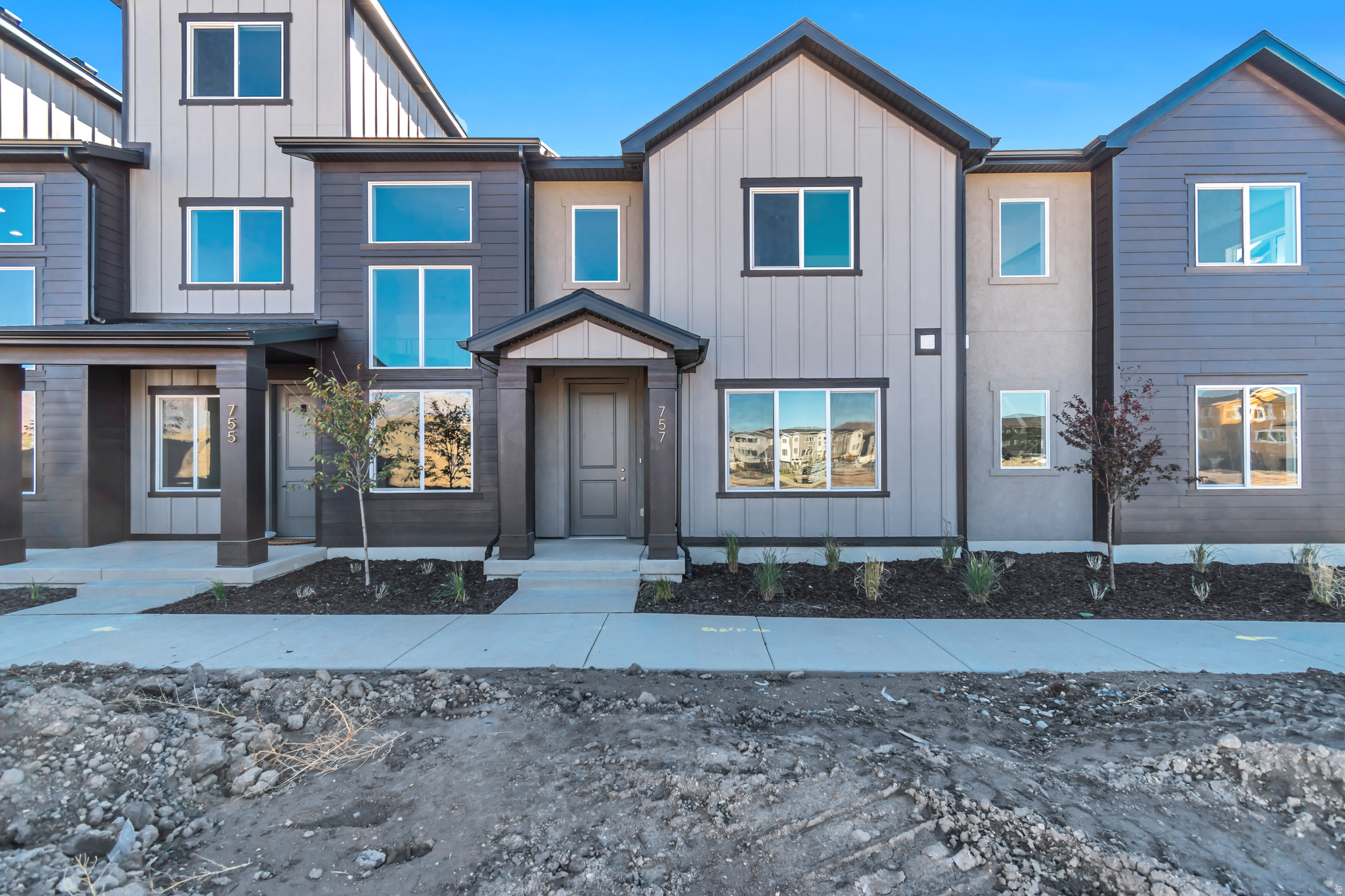 MEADOWBROOK - Residential