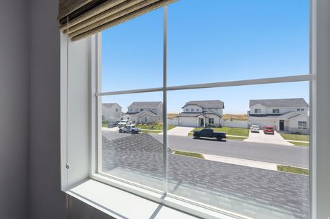 Tiny photo for 862 W 1080 S, American Fork, UT 84003 (MLS # 2169232)