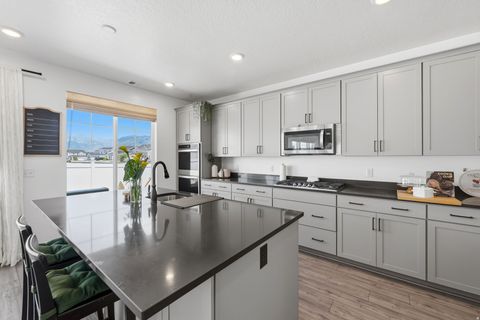 Tiny photo for 862 W 1080 S, American Fork, UT 84003 (MLS # 2169232)