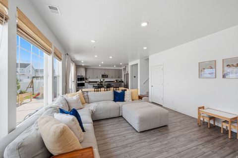 Tiny photo for 862 W 1080 S, American Fork, UT 84003 (MLS # 2169232)
