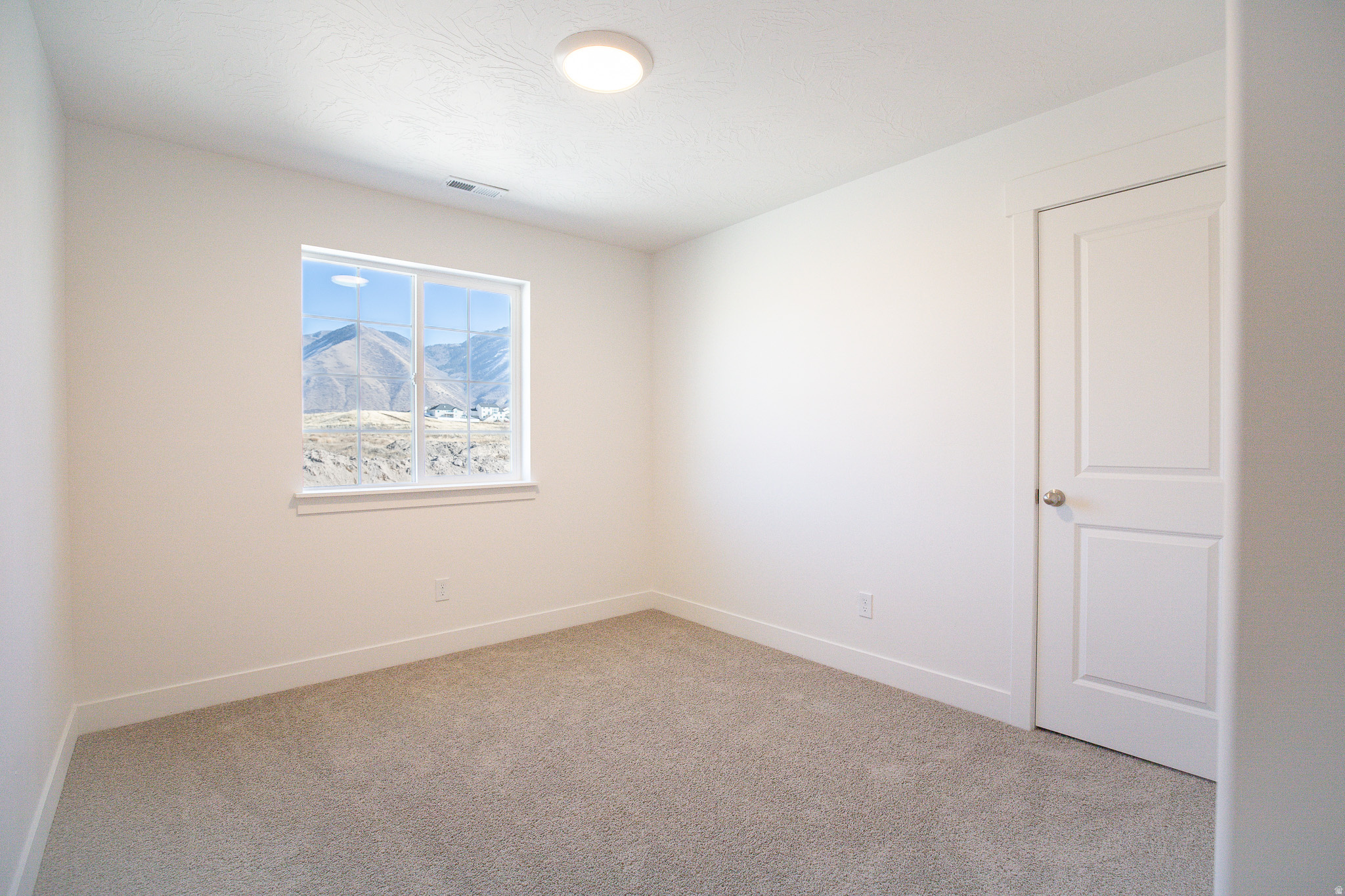 SALEM FIELDS - Residential