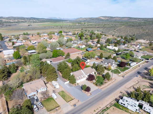DIAMOND VALLEY ACRES - Residential