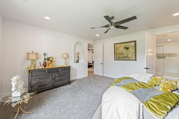 DIAMOND VALLEY ACRES - Residential