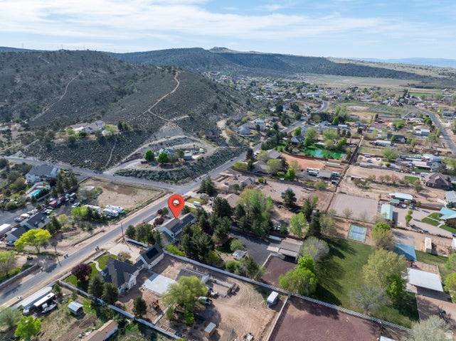 DIAMOND VALLEY ACRES - Residential