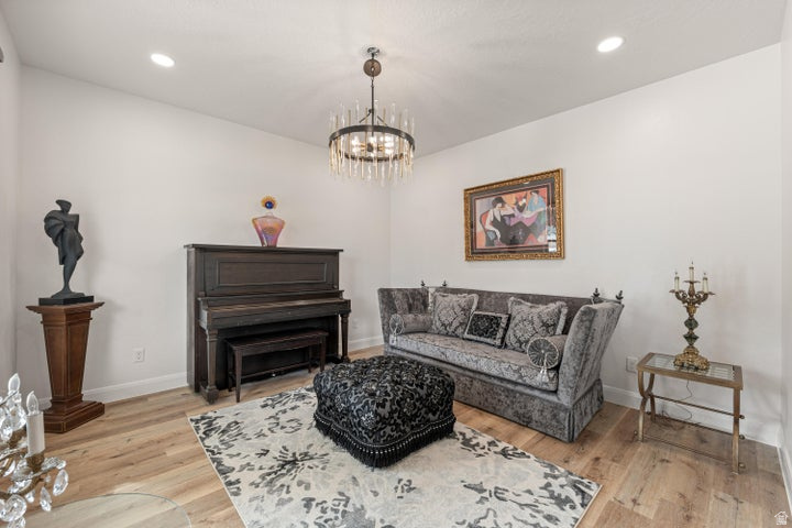 DIAMOND VALLEY ACRES - Residential