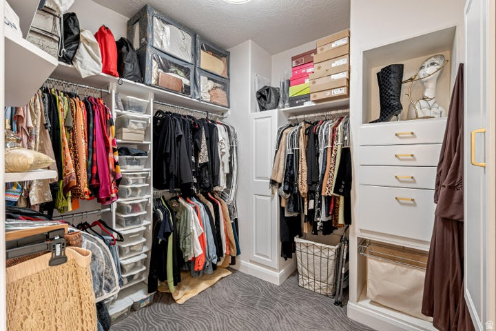 DIAMOND VALLEY ACRES - Residential