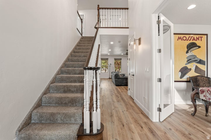 DIAMOND VALLEY ACRES - Residential