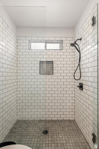 DIAMOND VALLEY ACRES - Residential