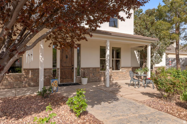 DIAMOND VALLEY ACRES - Residential