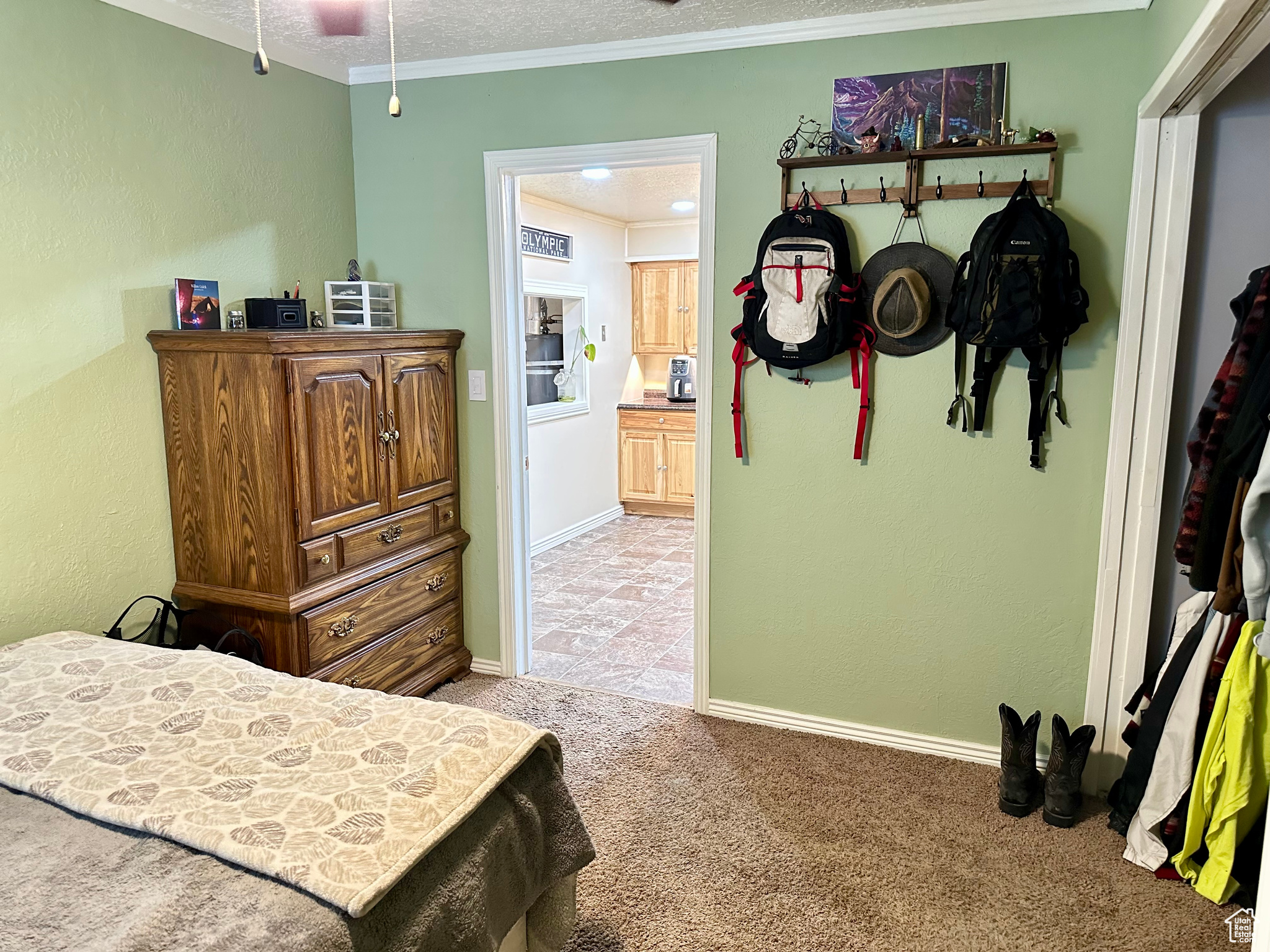 MOUNTAIN VIEW - Residential